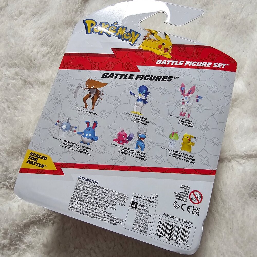 Pokemon Battle Figure 3 Pack Pikachu Gible Galarian Ponyta Jazwares NIB - Picture 2 of 2
